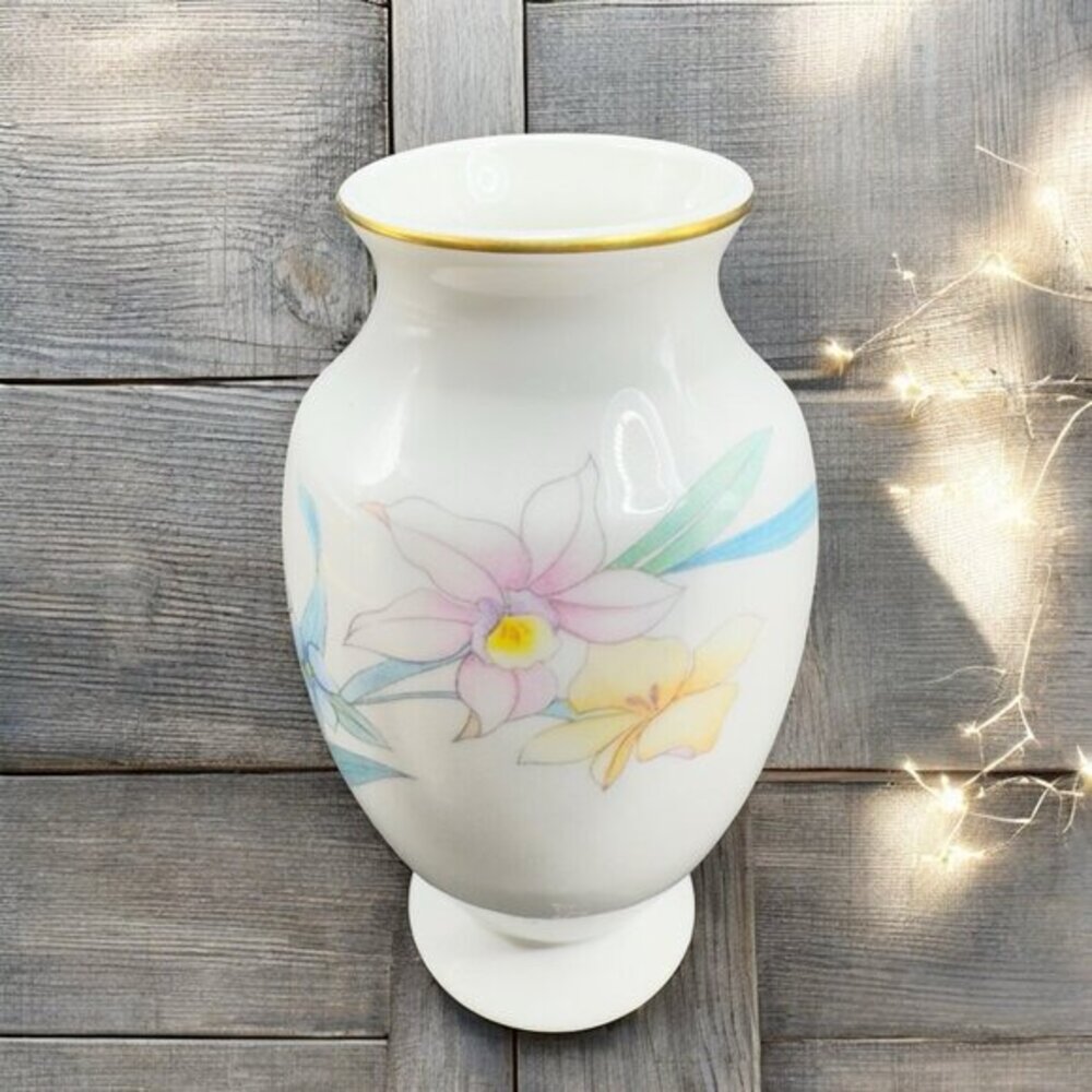 Christopher Stuart Bone China Porcelain‎ Small Bud Vase Floral Pattern Vase VTG